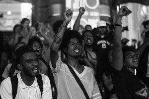 Manifestação em homenagem a jovens mortos após incursão policial na favela de Paraisópolis. São Paulo, 2019. Mídia Ninja